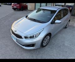 Kia Ceed - 1.6 CRDi 110 CV 5 porte - Neopatentati