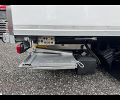 Mercedes Atego 120 Cella 5.40 e sponda 2017 E6 - 9