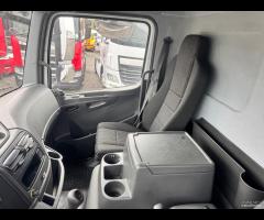 Mercedes Atego 120 Cella 5.40 e sponda 2017 E6 - 15