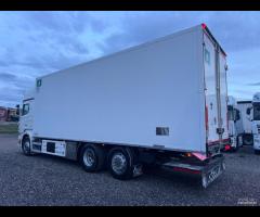 Scania R420 Cella frigo 8.20 e sponda 2005 DISCO