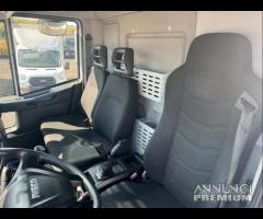Iveco eurocargo 160E28 Cella 7.20mt e sponda 2019 - 21