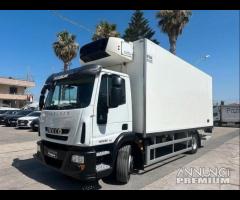 Iveco Eurocargo 120E22 Cella 6.20 e sponda 2010