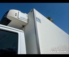 Iveco Eurocargo 120E22 Cella 6.20 e sponda 2010 - 11