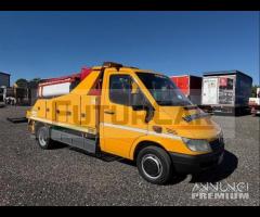 Mercedes Sprinter 413 soccorso stradale con forche