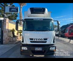 Iveco eurocargo 120E22 frigo 5.20 e sponda 2010