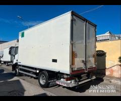 Iveco eurocargo 120E22 frigo 5.20 e sponda 2010