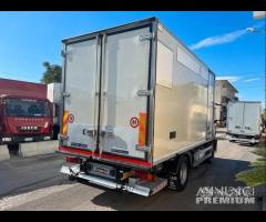 Iveco eurocargo 120E22 frigo 5.20 e sponda 2010 - 6