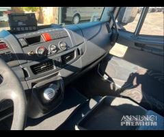 Iveco eurocargo 120E22 frigo 5.20 e sponda 2010 - 16