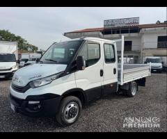 Iveco daily 35C14 7 posti e cassone fisso 2020
