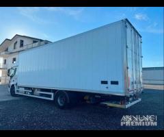 Iveco stralis 310 furgone 9.50mt e sponda 2015 E6