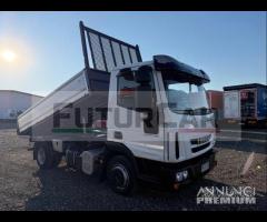 Iveco eurocargo 75E18 ribaltabile trilater 2013 E5