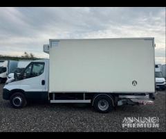 Iveco daily 72C15 cella 4.40mt e sponda 2017 E6