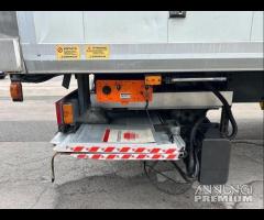 Iveco stralis 310 furgone 9.60mt e sponda 2015 E6 - 9