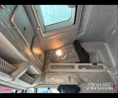 Iveco stralis 310 furgone 9.60mt e sponda 2015 E6 - 20