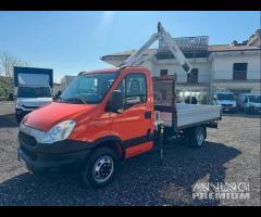 Iveco daily 35C14 gru e cassone fisso 2012 METANO