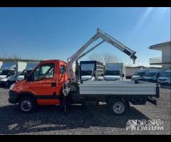 Iveco daily 35C14 gru e cassone fisso 2012 METANO