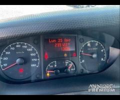 Iveco daily 35C14 gru e cassone fisso 2012 METANO - 19