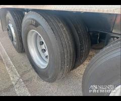 Vasca zorzi ribaltabile 10 gomme 2004 - 8