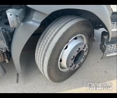 Renault 120 q.ali furgone e sponda 2015 E6 - 9