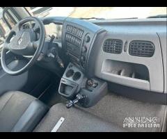 Renault 120 q.ali furgone e sponda 2015 E6 - 18