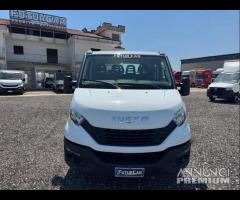 Iveco daily 35C12 7 posti e cassone fisso 2020