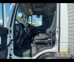 Iveco eurocargo 120E25 Furgone e sponda 2011 E5 - 9
