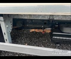 Iveco daily 72C15 cella 4.40mt e sponda 2017 E6 - 9