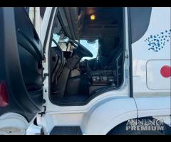 Iveco stralis 310 furgone 9.50mt e sponda 2015 E6 - 8
