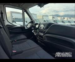 Iveco daily 35C14 7 posti e cassone fisso 2020