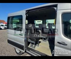 Ford transit trasporto disabili 2021 E6 - 16