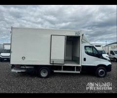 Iveco daily 60C15 cella 4.40mt e sponda 2017 E6 - 7