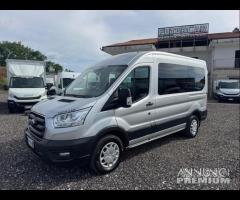 Ford transit 9 posti pedana disabili 2022
