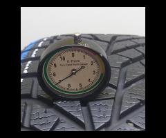 4 GOMME 235 60 18 YOKOHAMA A68240