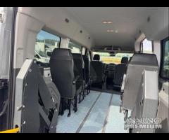Ford transit 9 posti pedana disabili 2022 - 9