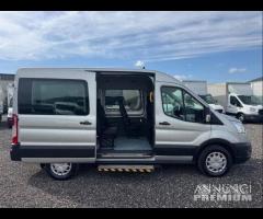 Ford transit 9 posti pedana disabili 2022 - 13
