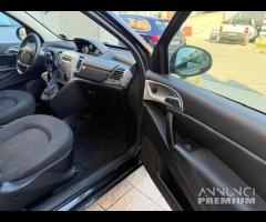 Lancia Ypsilon 1.2 69 CV Platinum km 130.000 - 8