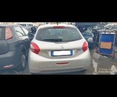 Ricambi Peugeot 208 1.0 B del 2013