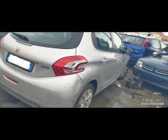 Ricambi Peugeot 208 1.0 B del 2013