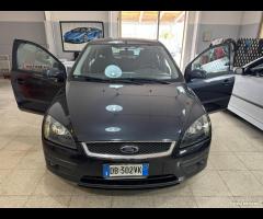 FORD FOCUS Berlina 1.6 TDCi 90 cv. - 6