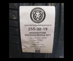 2 GOMME 255 30 19 BRIDGESTONE A68490