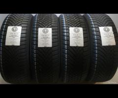 4 GOMME 215 55 17 YOKOHAMA A68336