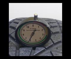 2 GOMME 235 60 18 YOKOHAMA A68332