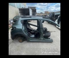 Ricambi Dacia Sandero 2024 Scocca per tagliate