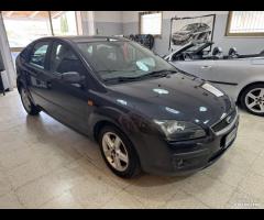 FORD FOCUS Berlina 1.6 TDCi 90 cv. - 9
