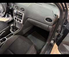 FORD FOCUS Berlina 1.6 TDCi 90 cv. - 10