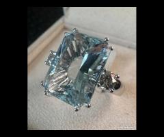 ANELLO ORO 18kt. DIAMANTI E GRANDE ACQUAMARINA