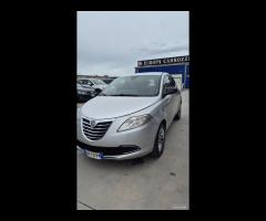 Lancia Ypsilon 1.2 69 CV 5 porte GPL Ecochic Plati