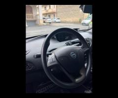 Lancia Ypsilon 1.0 FireFly 5 porte S&S Hybrid Silv - 7