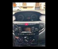 Lancia Ypsilon 1.0 FireFly 5 porte S&S Hybrid Silv - 8