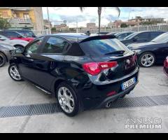 Alfa Romeo Giulietta 1.6 JTDm-2 105 CV Sprint